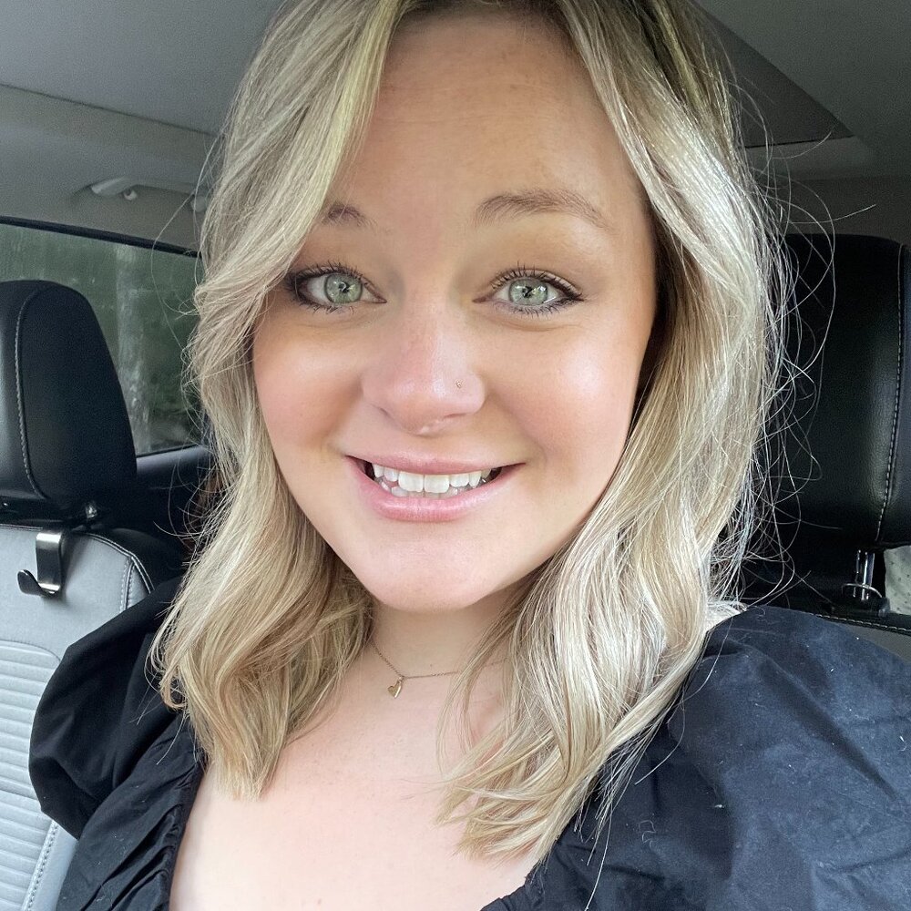 Meet your Posher, Jenn